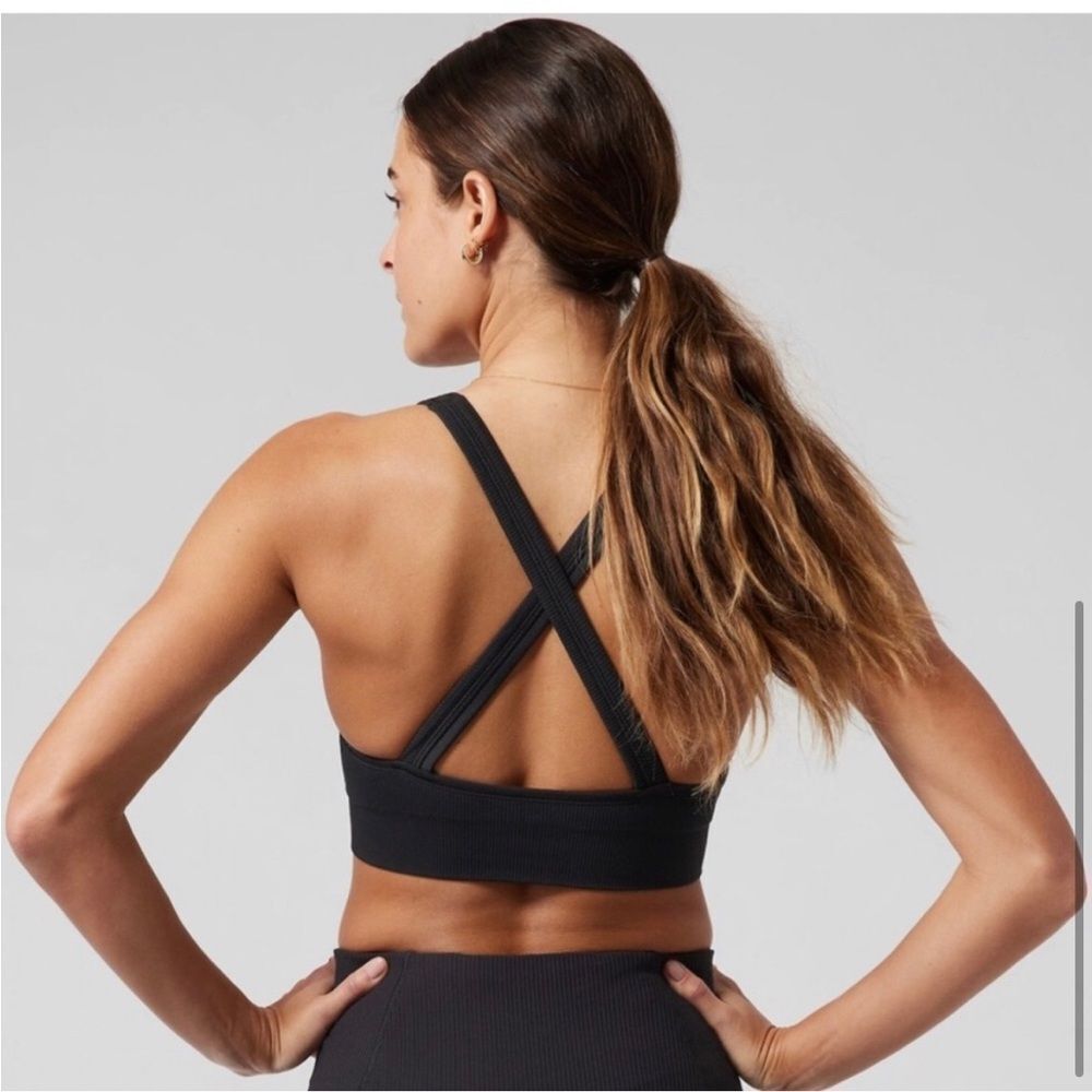 NWT Athleta Aurora Scoop Bra. Black Medium D-DD - Picture 4 of 6